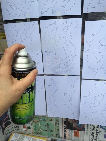 RUST-OLEUM GLOW IN THE DARK - sprej efekt "sjaj u mraku" svijetlo zelena (DIY)
